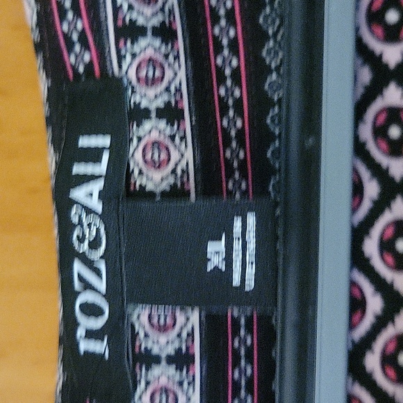 Casual short sleeved dress. - Picture 2 of 2